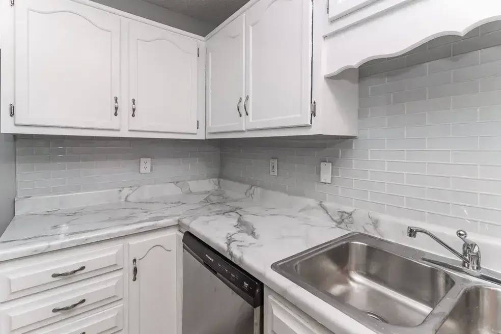 Townhouse for rent at The Oaks at Northshore, 1717 Whiteoak Rd, Chattanooga, TN 37405