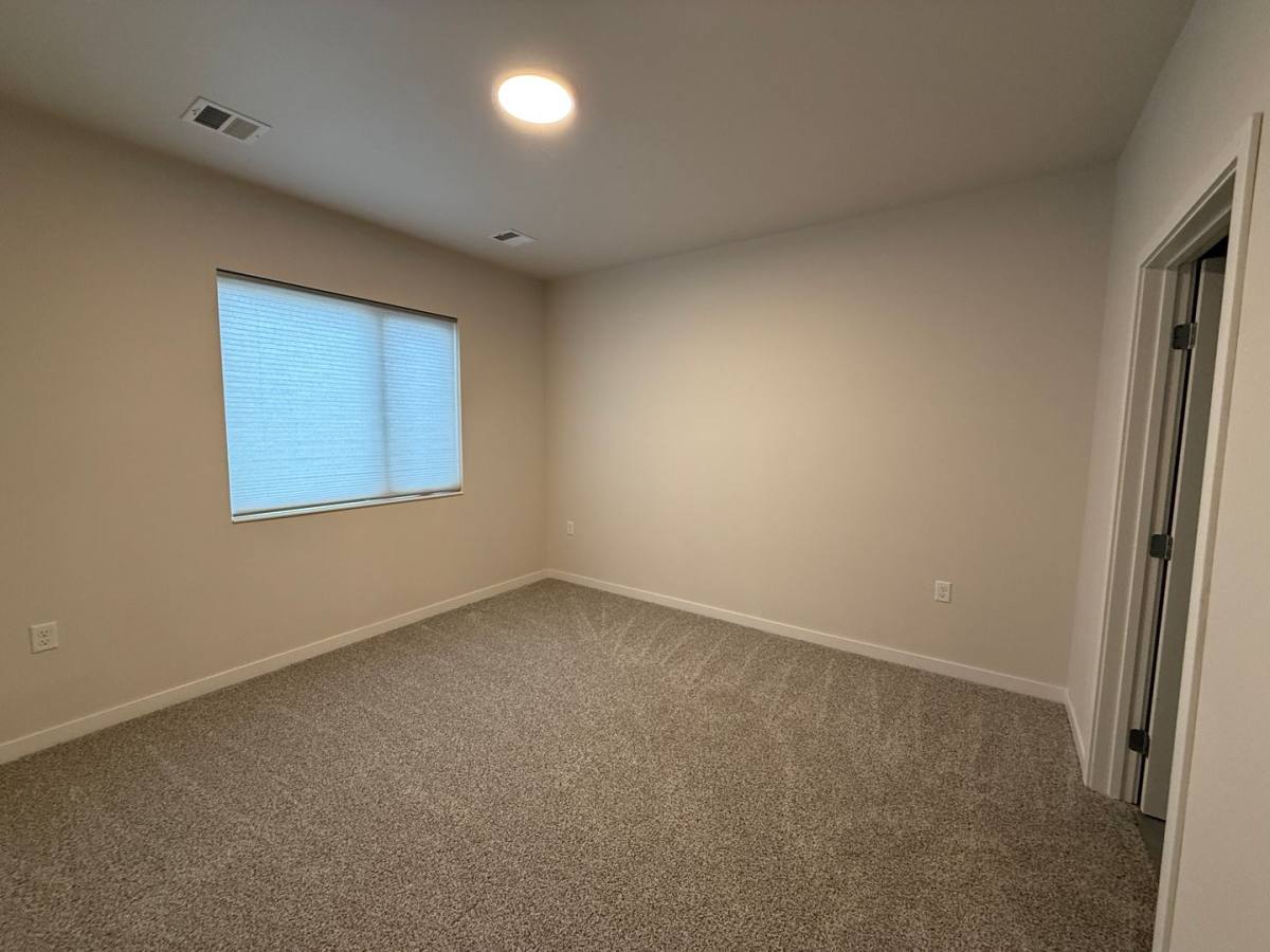 Apartment for rent at 1004 9th St W, Grafton, ND 58237