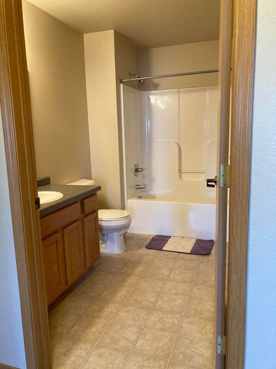 Apartment for rent at 940 W Turnpike Ave, Bismarck, ND 58501