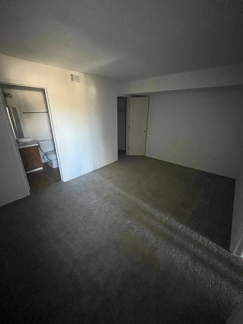 Condo for rent at 6639 S Victor Ave #G, Tulsa, OK 74105