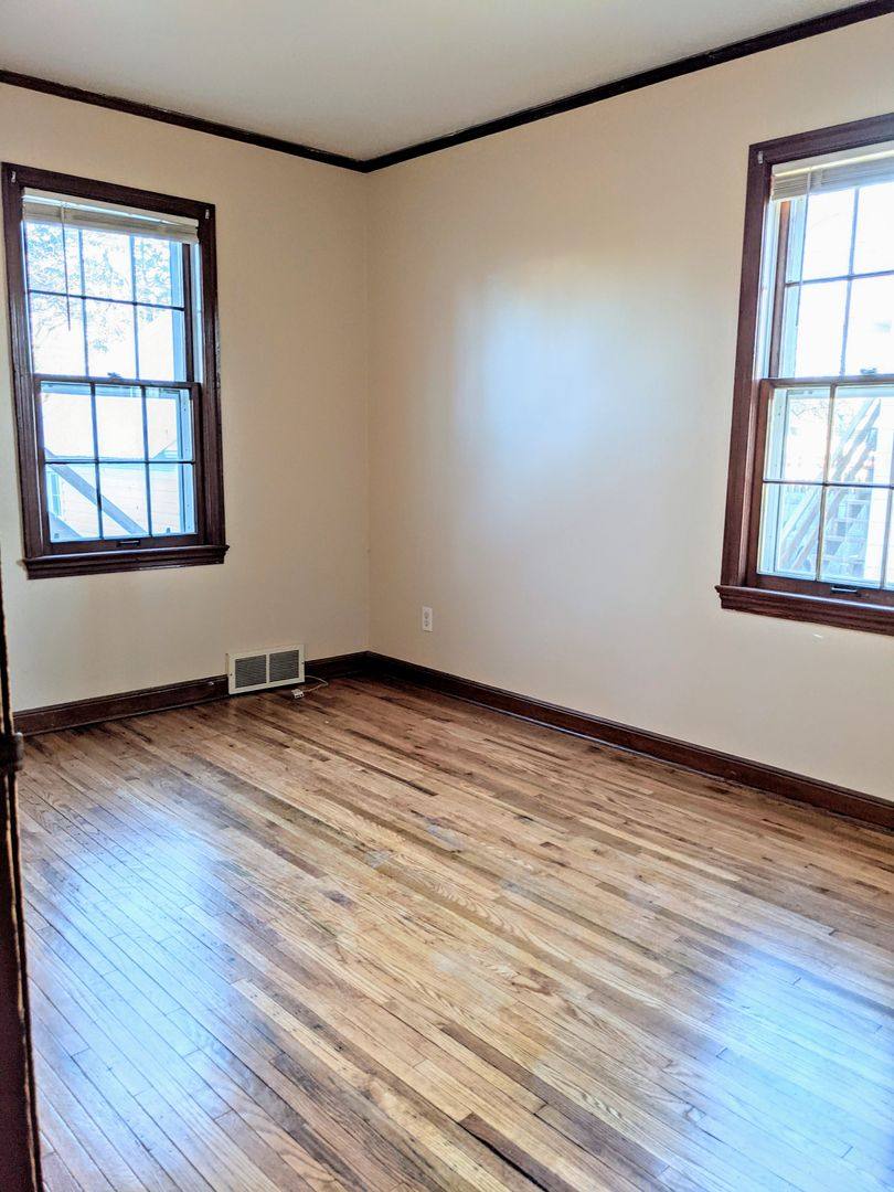 Apartment for rent at 1215 7th Ave SE, Rochester, MN 55904