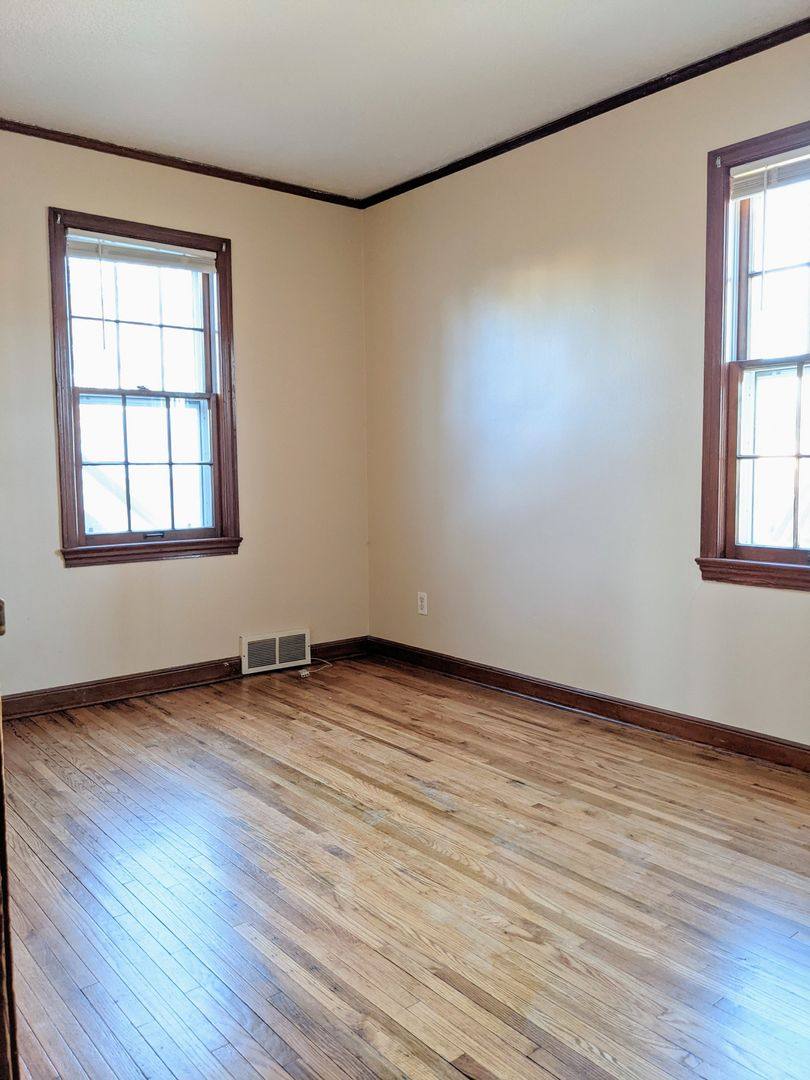 Apartment for rent at 1215 7th Ave SE, Rochester, MN 55904