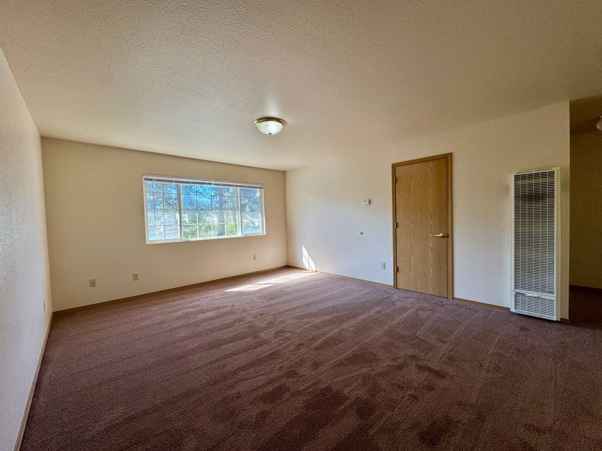 Apartment for rent at 1411 Bay St, Eureka, CA 95501