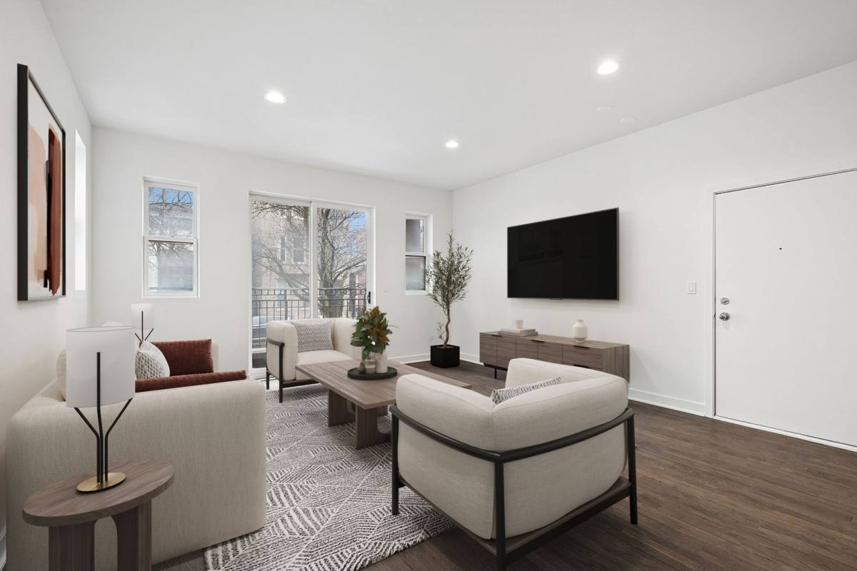 Apartment for rent at 1952-1956 W Erie & Ohio St, Chicago, IL 60622