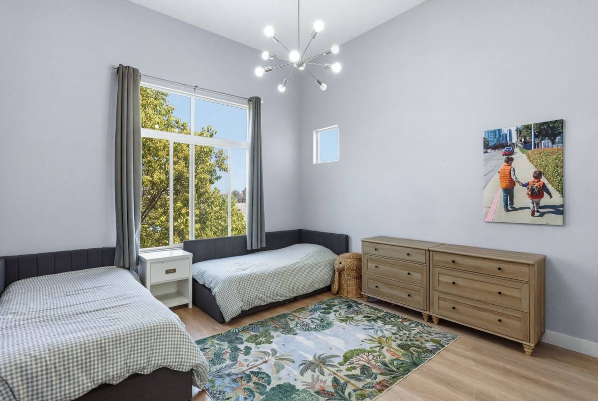 Apartment for rent at 4155 Executive Dr #E411, La Jolla, CA 92037