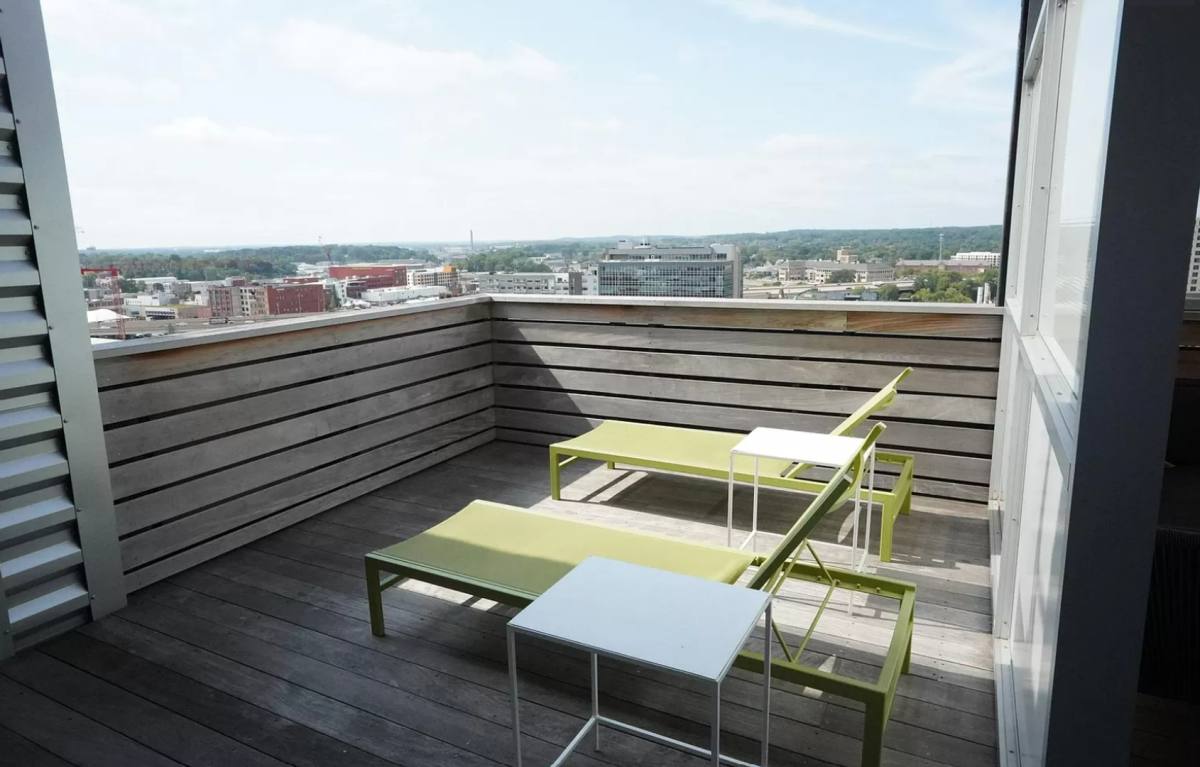 Apartment for rent at 10 Commerce Ave SW, Grand Rapids, MI 49503