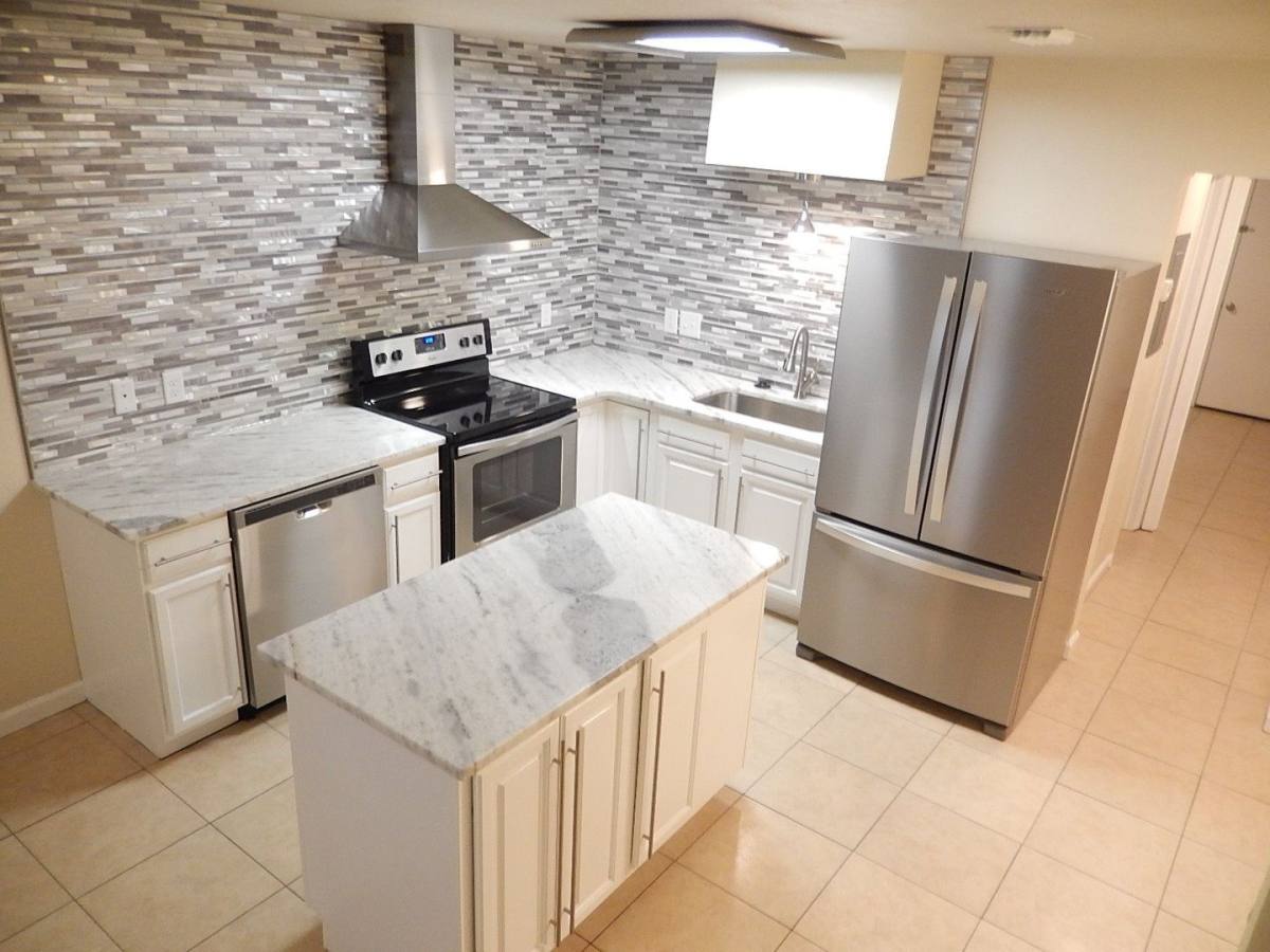 Townhouse for rent at 932 S Lipona Rd, Tallahassee, FL 32304