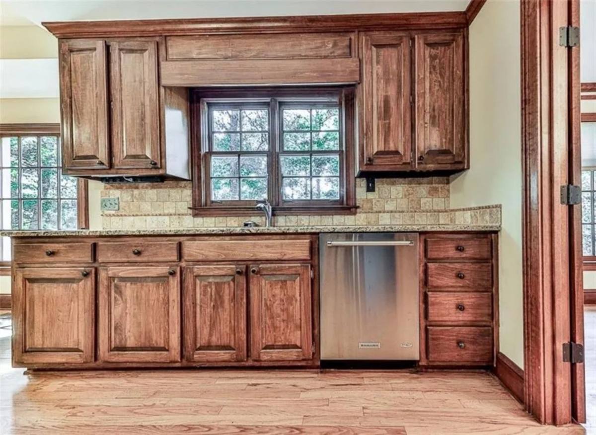 House for rent at 2851 Riverfront Dr, Snellville, GA 30039