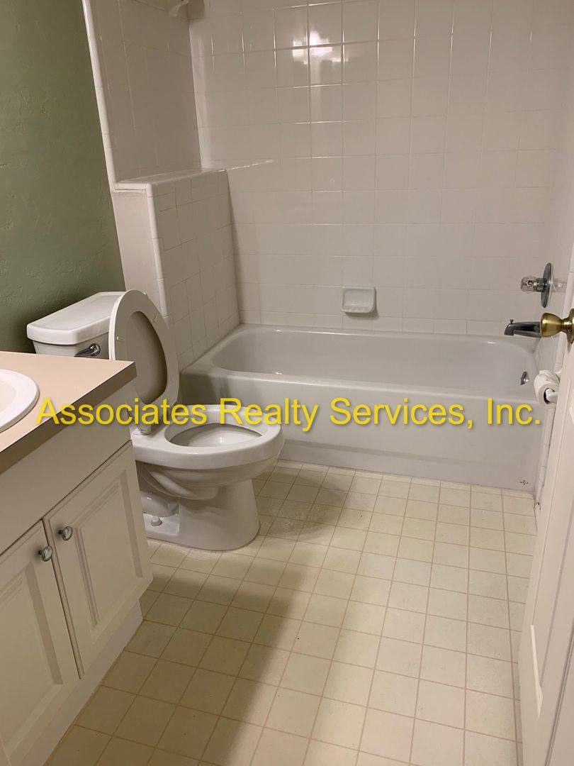 House for rent at 12214 NW 10th Place, Newberry, FL 32669
