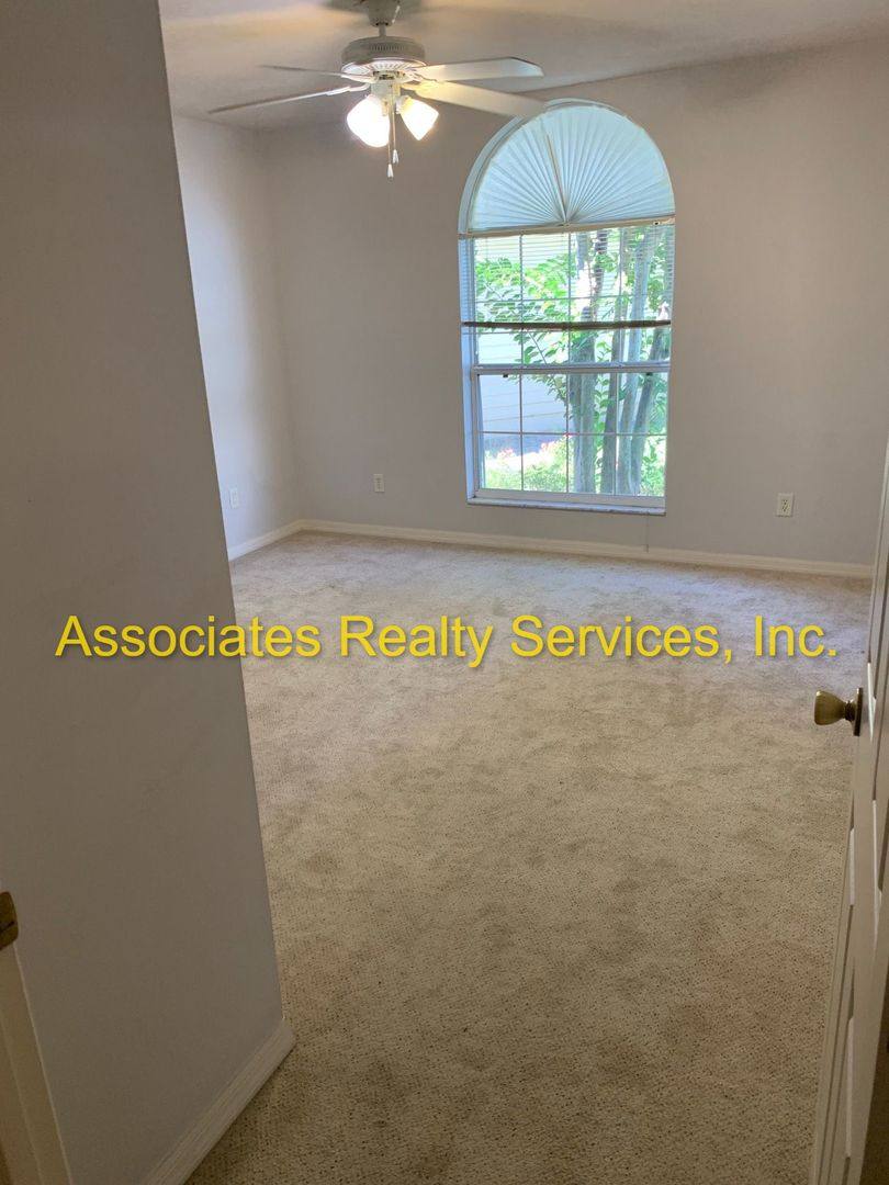 House for rent at 12214 NW 10th Place, Newberry, FL 32669
