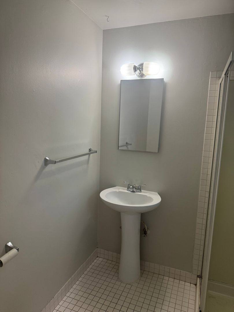 Apartment for rent at 2572 Russell St, Redding, CA 96001