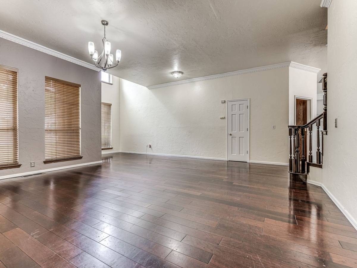 House for rent at 1104 Fox Lake Lane, Edmond, OK 73034