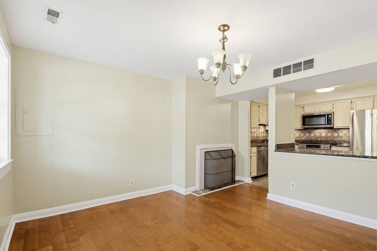 Townhouse for rent at 947 Oella Ave, Ellicott City, MD 21043