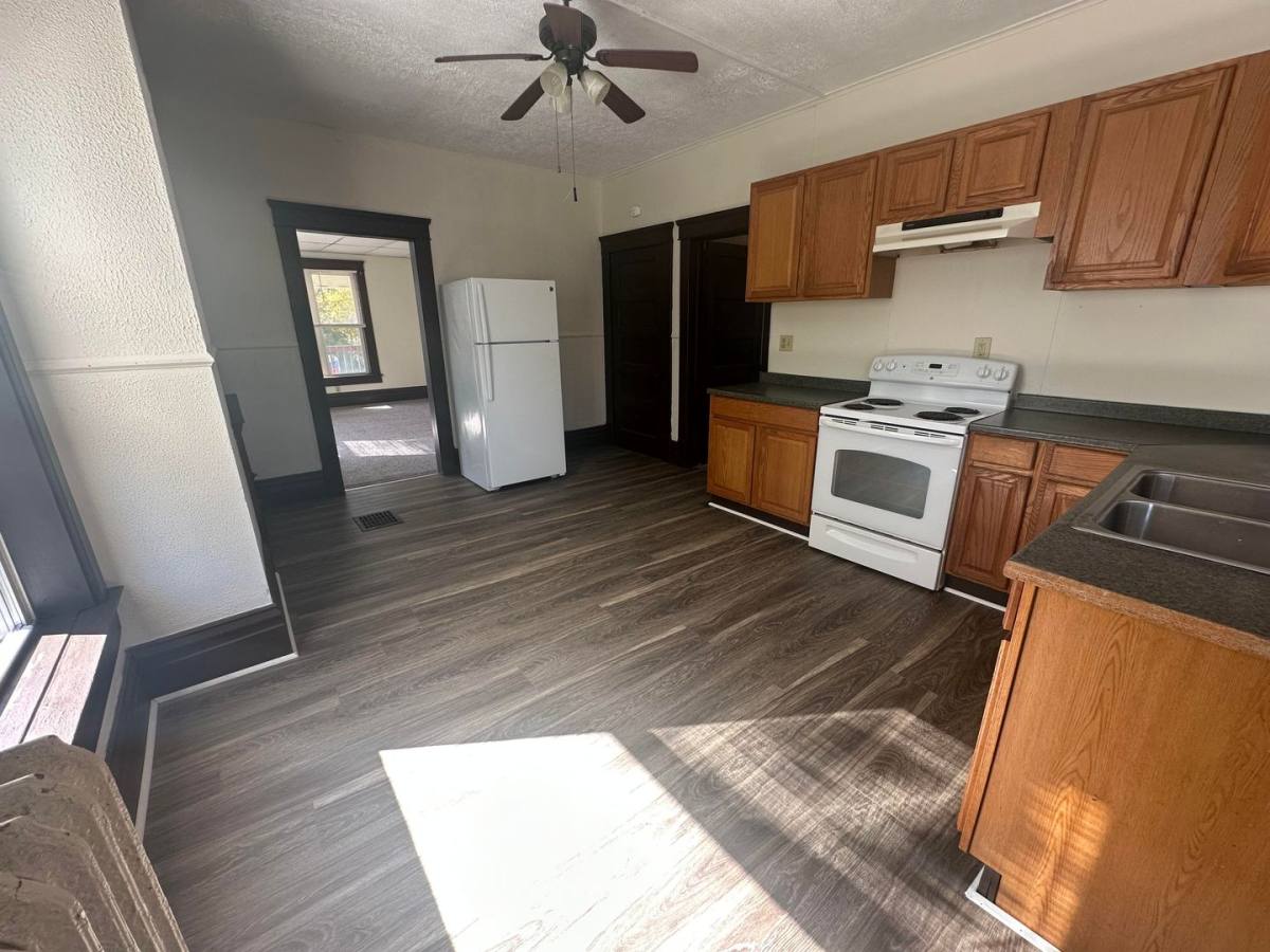 Apartment for rent at 127 W Poplar St, Grove City, PA 16127