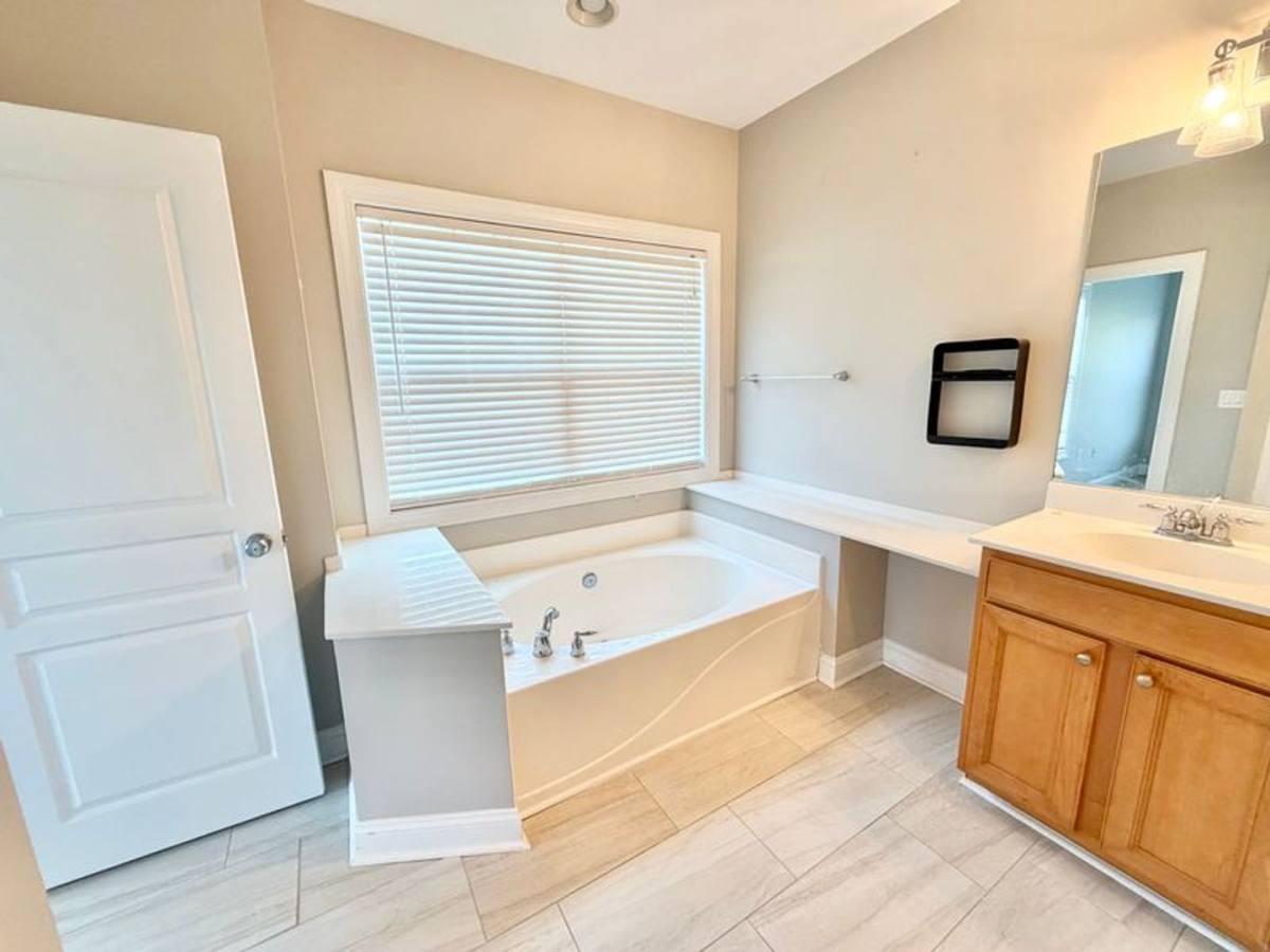 Townhouse for rent at 228 Village Green, Pooler, GA 31322