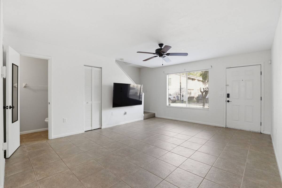 Condo for rent at 2300 SW 43 St #H3, Gainesville, FL 32607