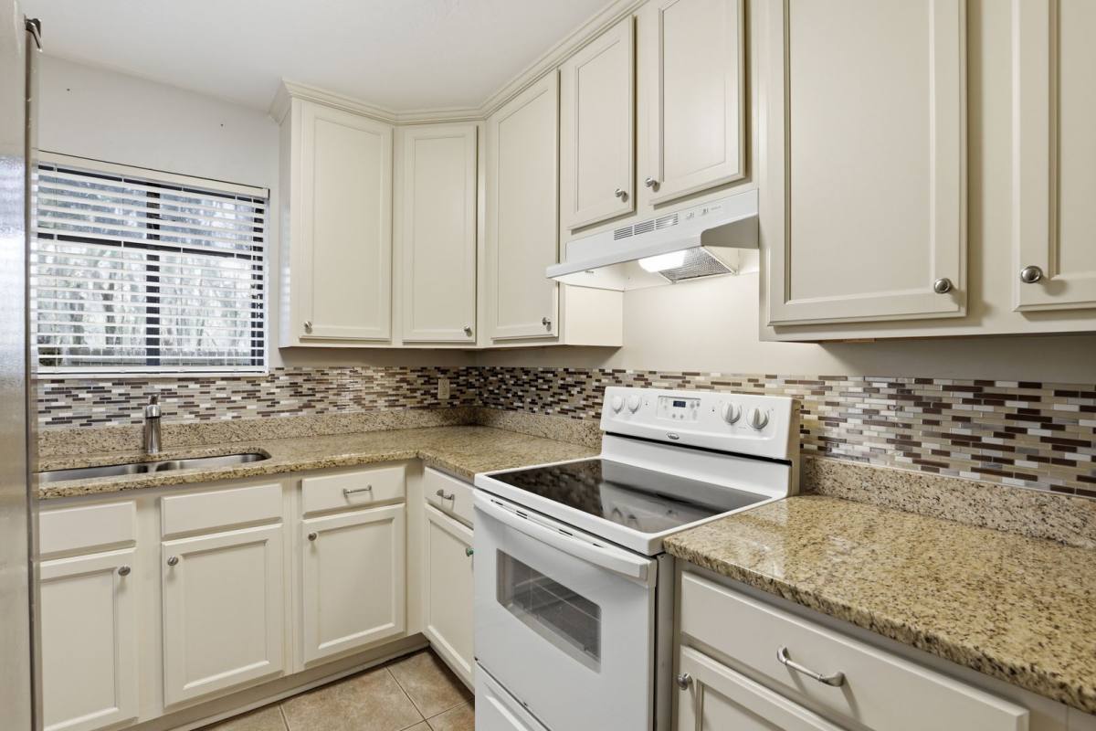 Condo for rent at 2300 SW 43 St #H3, Gainesville, FL 32607
