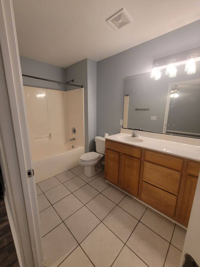 Apartment for rent at 5132 Greenville Loop Rd #B, Wilmington, NC 28409