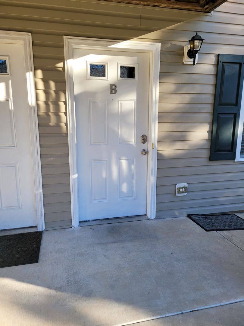 Apartment for rent at 5132 Greenville Loop Rd #B, Wilmington, NC 28409