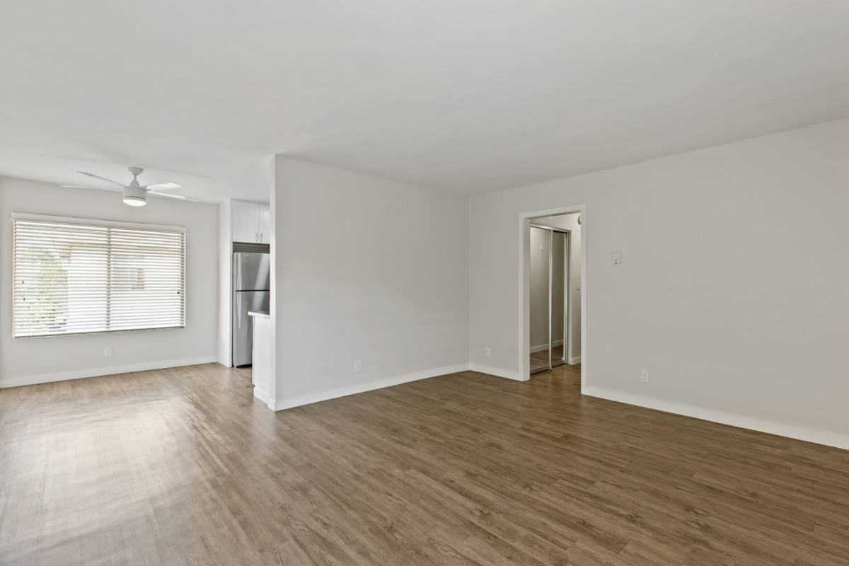 Apartment for rent at 1945 S Garth Ave, Los Angeles, CA 90034