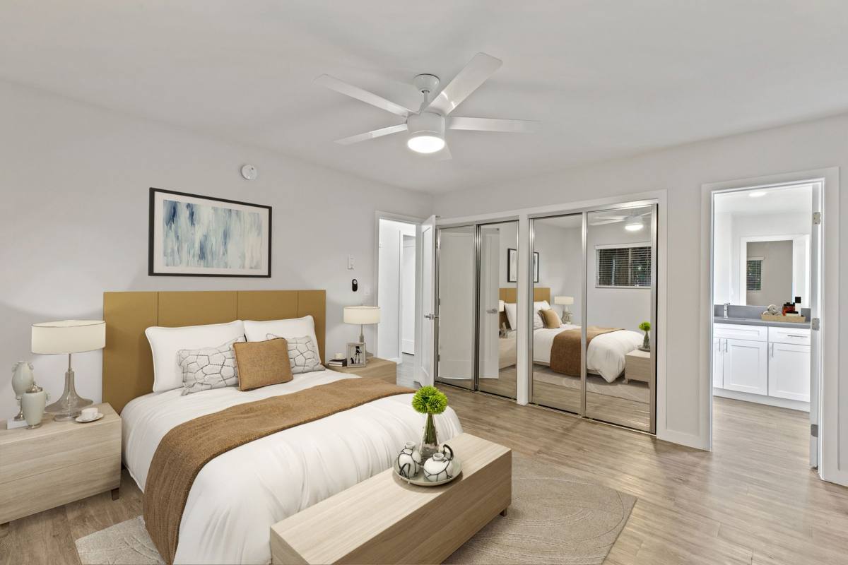 Apartment for rent at 1945 S Garth Ave, Los Angeles, CA 90034