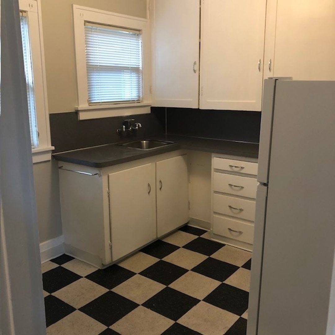 Apartment for rent at 406 Summit E, Seattle, WA 98102