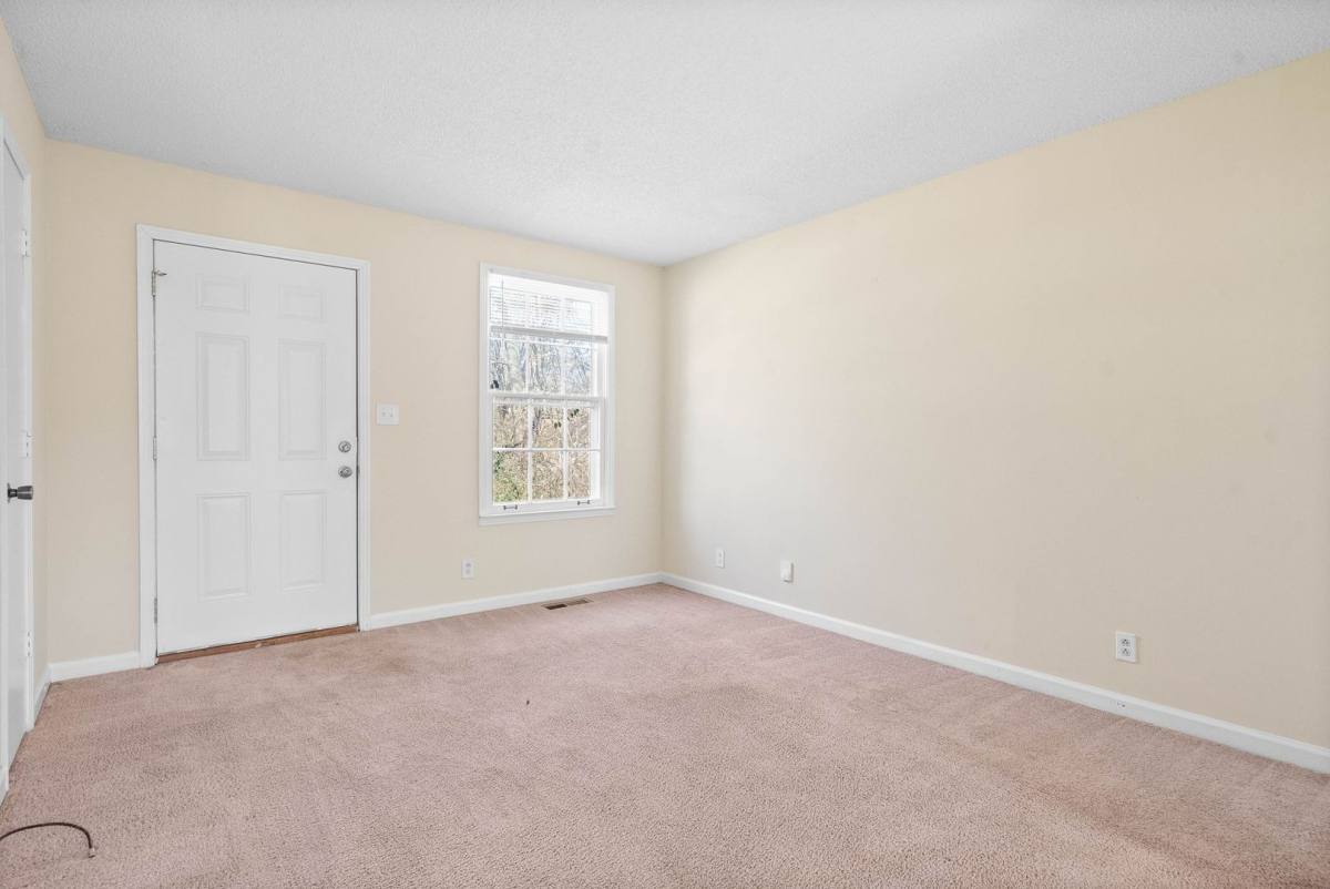 Townhouse for rent at 72 Current St, Clarksville, TN 37040