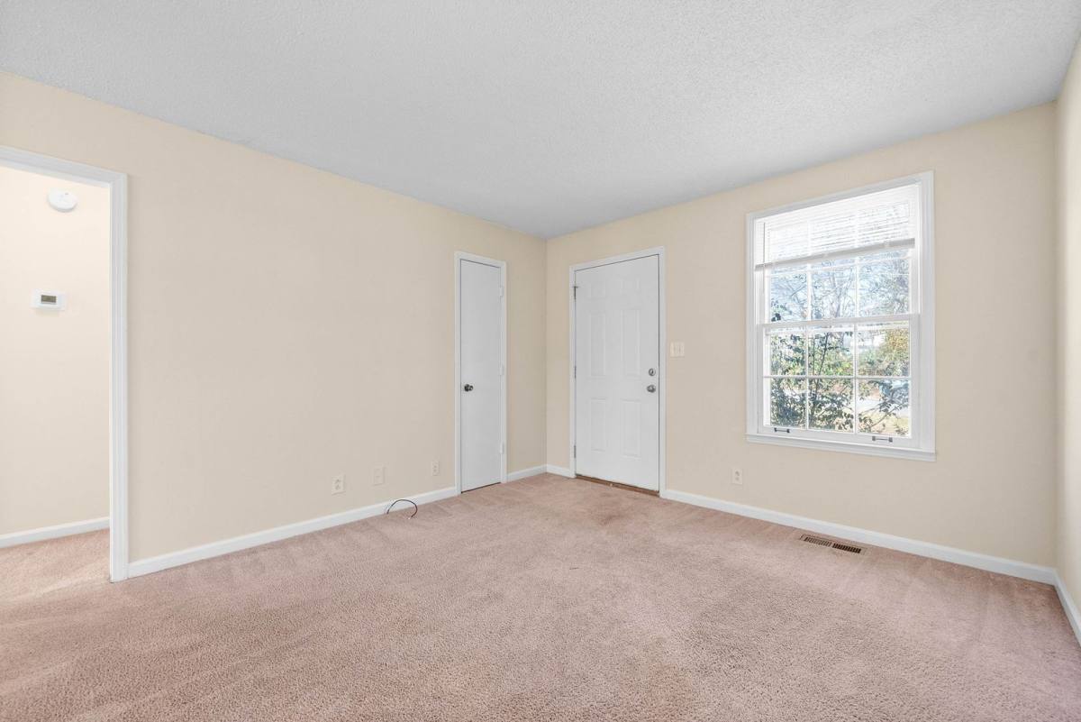 Townhouse for rent at 72 Current St, Clarksville, TN 37040