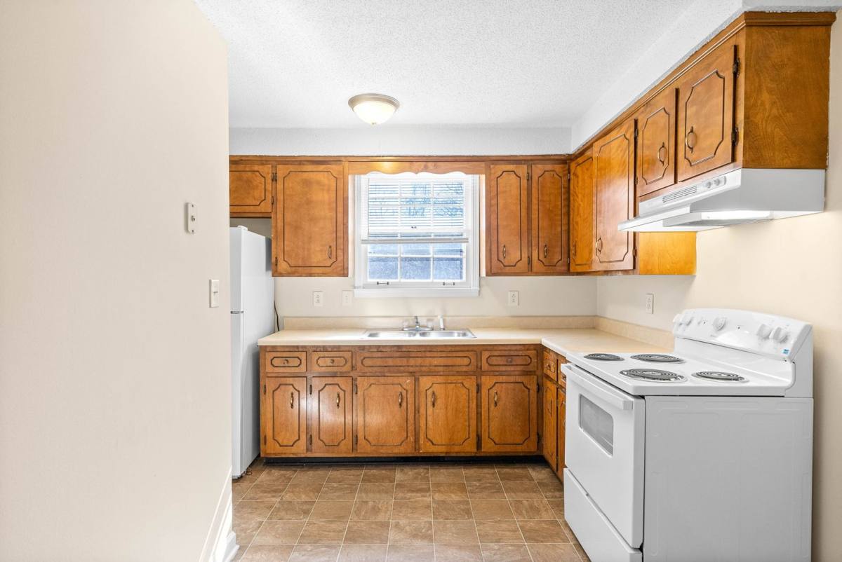 Townhouse for rent at 72 Current St, Clarksville, TN 37040