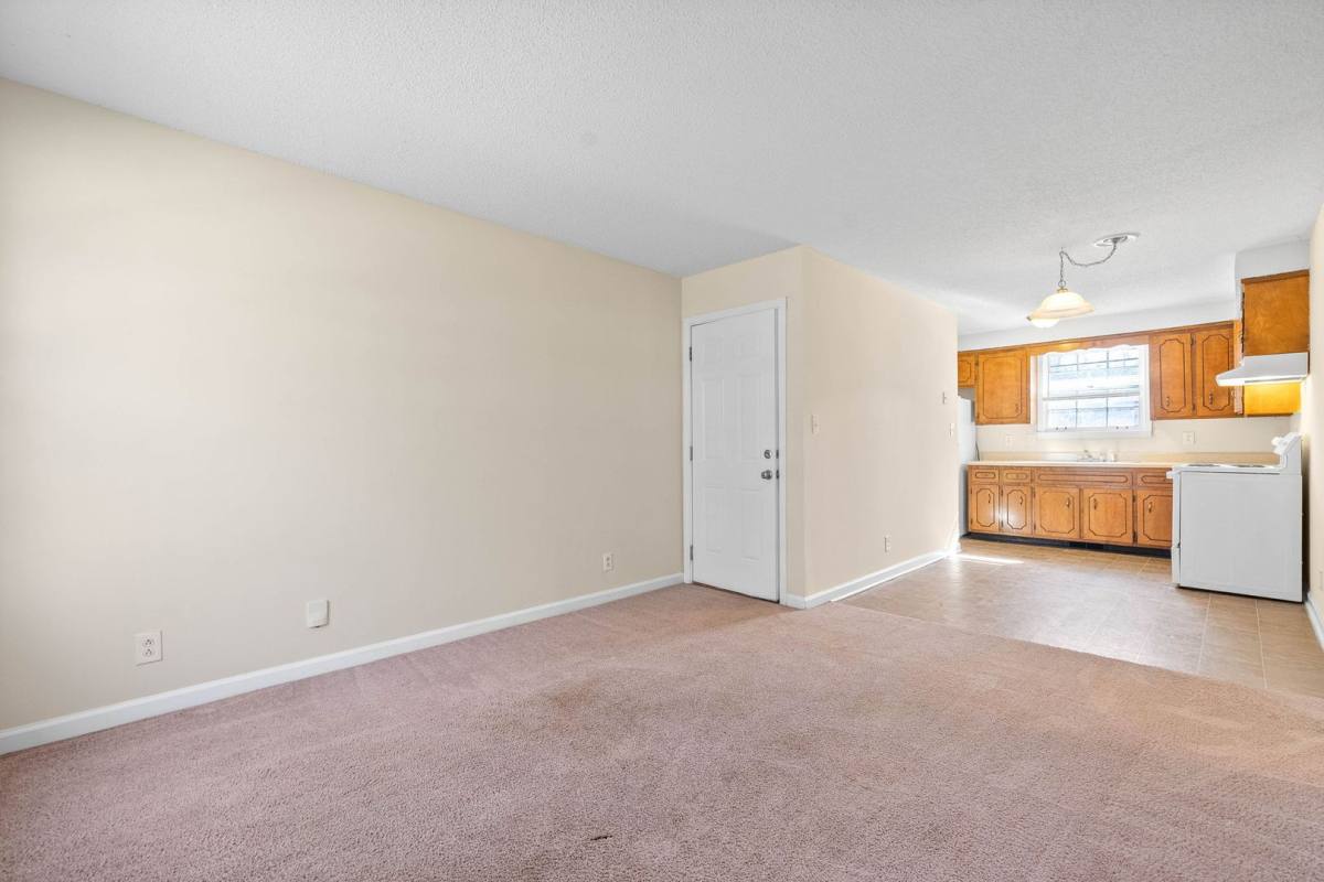 Townhouse for rent at 72 Current St, Clarksville, TN 37040