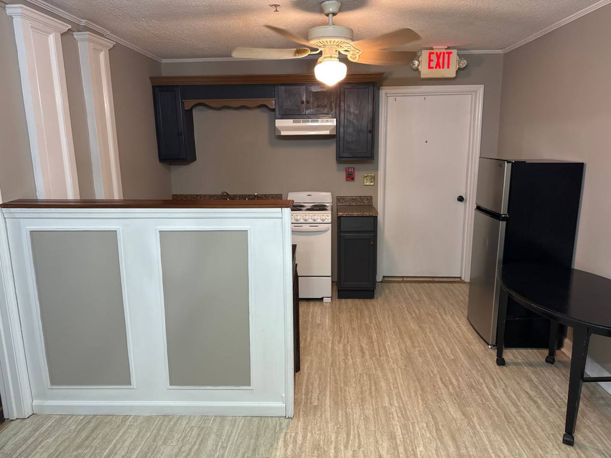 Apartment for rent at 407 W Moore St, Dublin, GA 31021