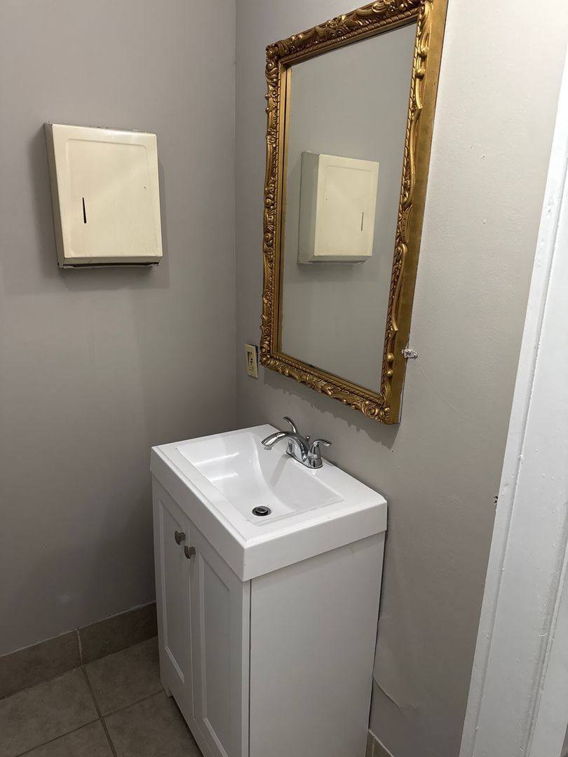 Apartment for rent at 407 W Moore St, Dublin, GA 31021