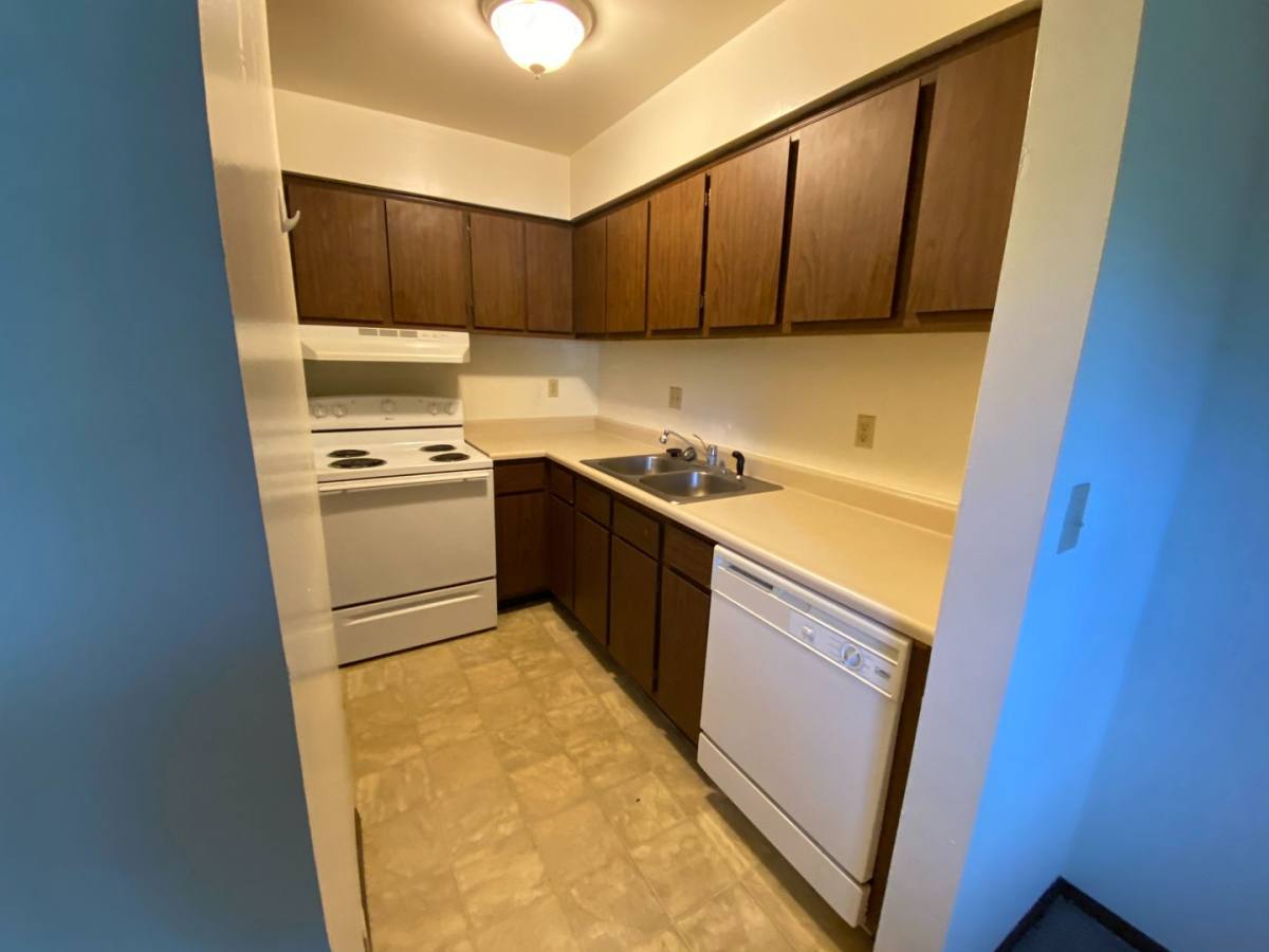 Apartment for rent at 935 W Loire Court, Peoria, IL 61614
