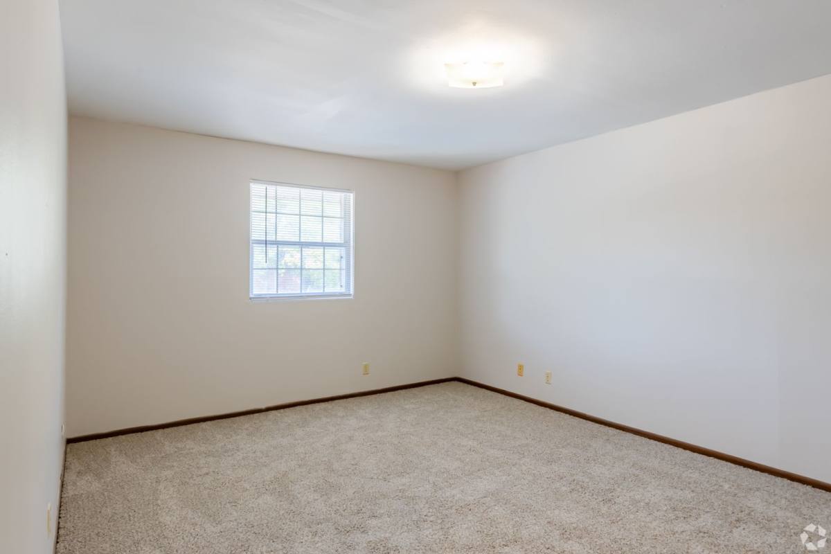 Apartment for rent at 935 W Loire Court, Peoria, IL 61614