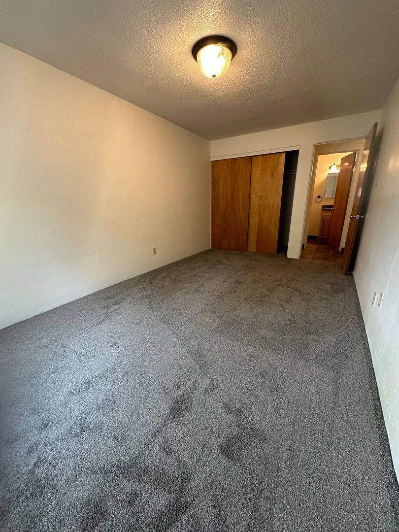 Apartment for rent at 426 4th Ave N, Great Falls, MT 59401