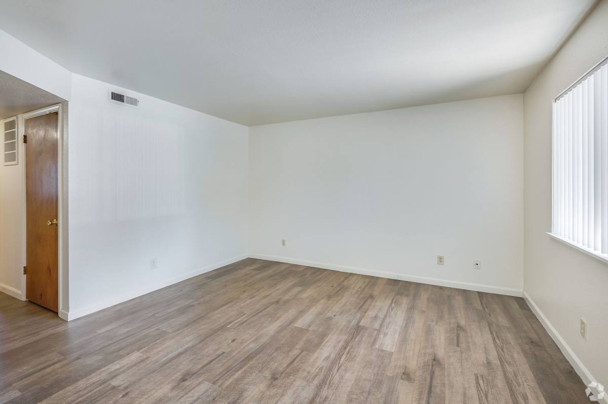 Apartment for rent at 1001 W Sacramento Ave, Chico, CA 95926