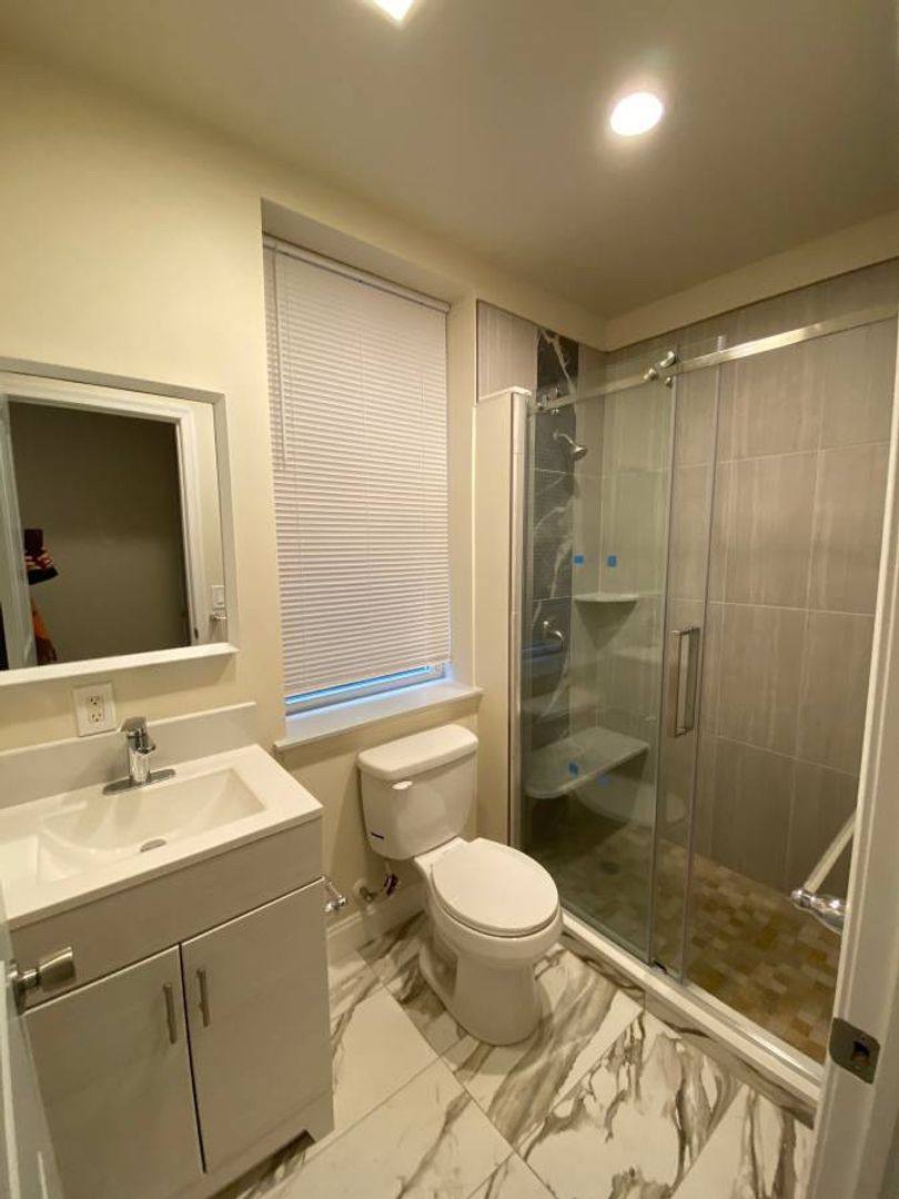Apartment for rent at 826 Reed St, Philadelphia, PA 19147