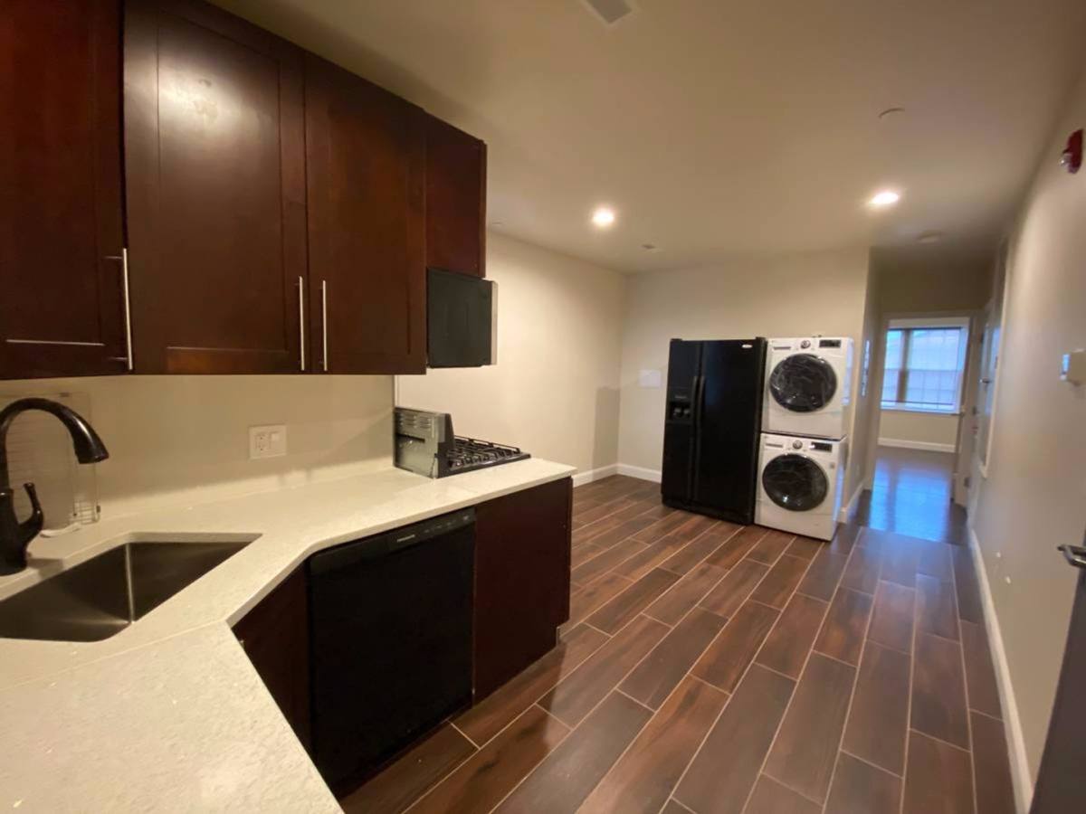 Apartment for rent at 826 Reed St, Philadelphia, PA 19147