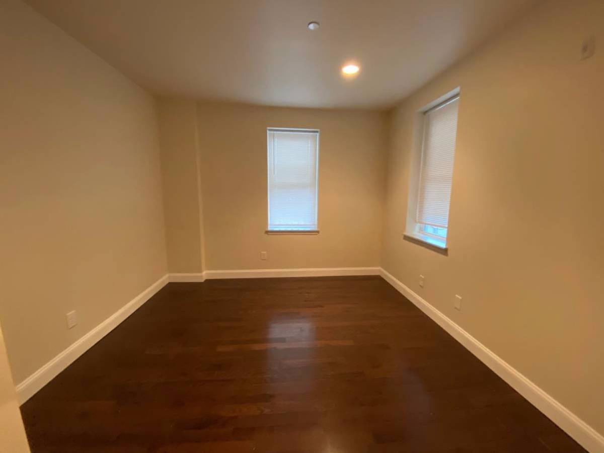 Apartment for rent at 826 Reed St, Philadelphia, PA 19147