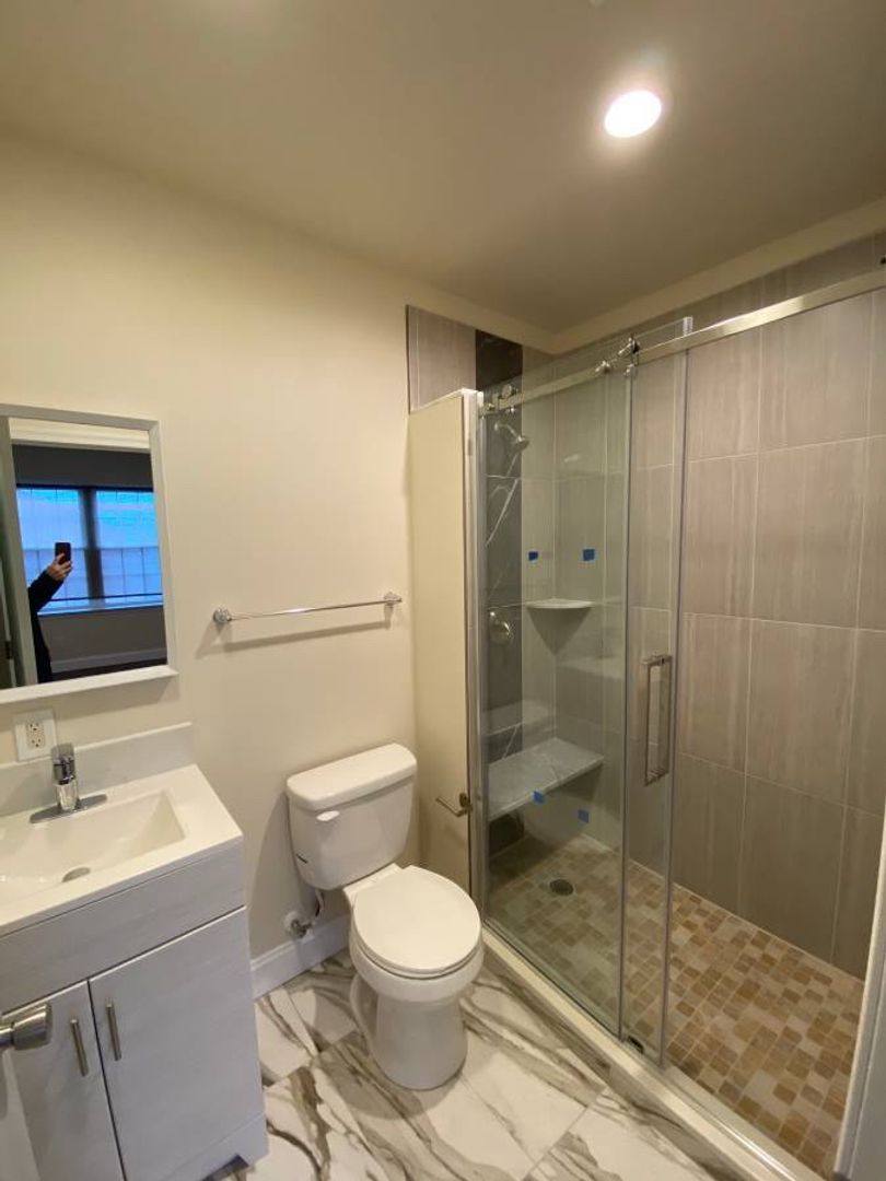 Apartment for rent at 826 Reed St, Philadelphia, PA 19147