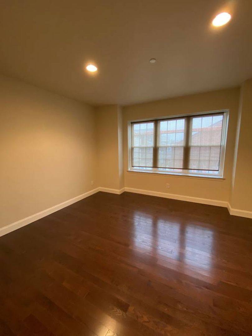 Apartment for rent at 826 Reed St, Philadelphia, PA 19147