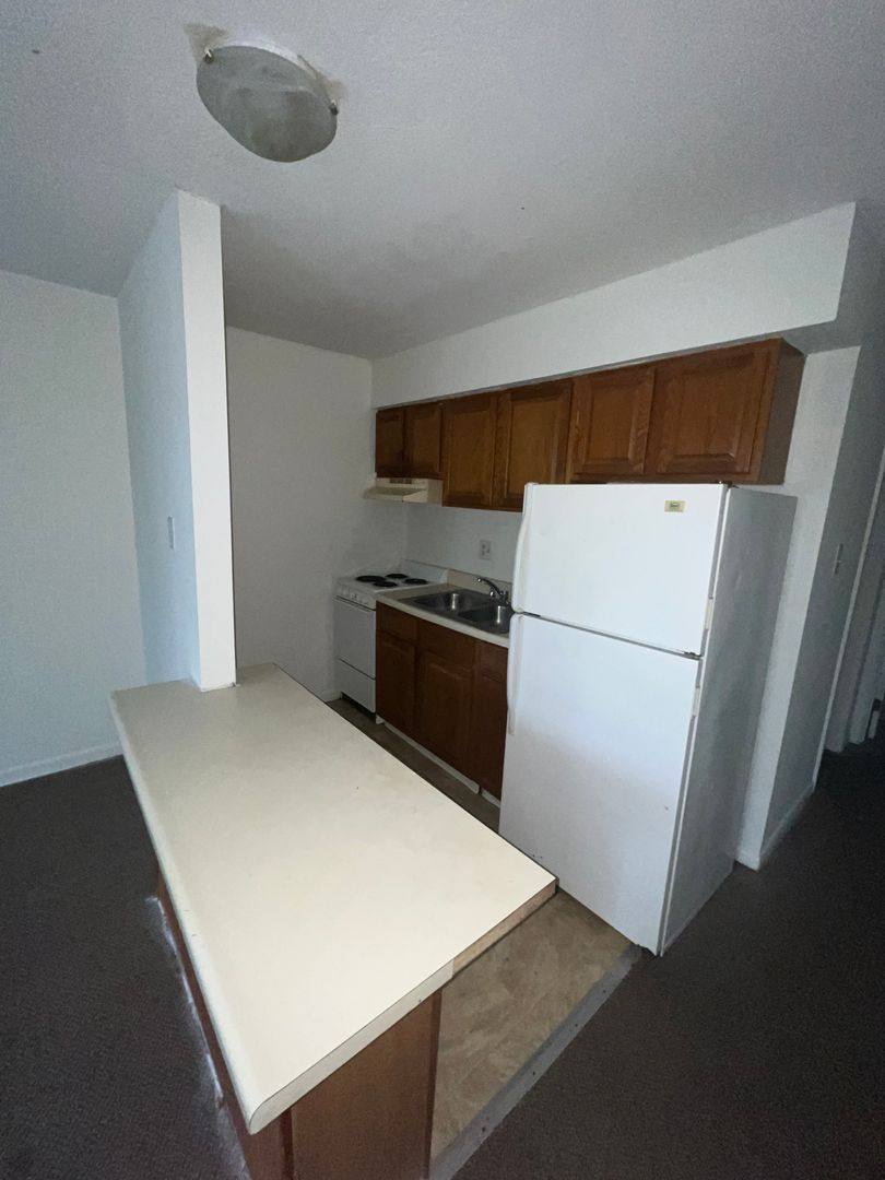 Apartment for rent at 728 W Dixie, Bloomington, IN 47403