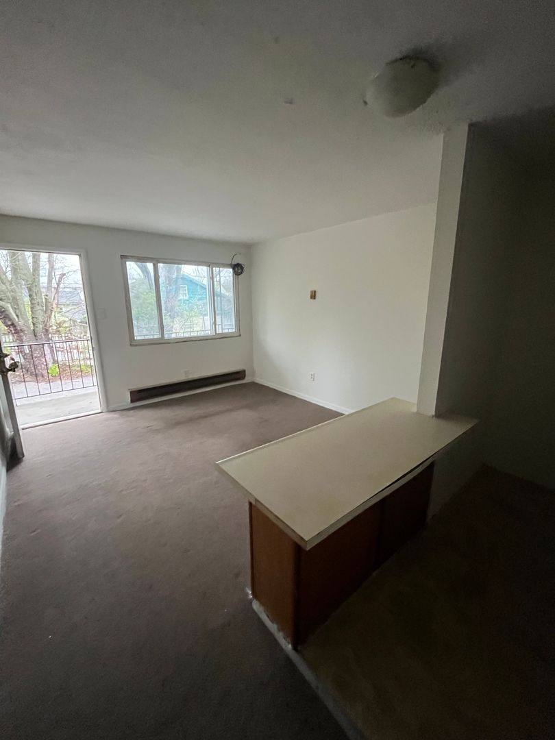 Apartment for rent at 728 W Dixie, Bloomington, IN 47403
