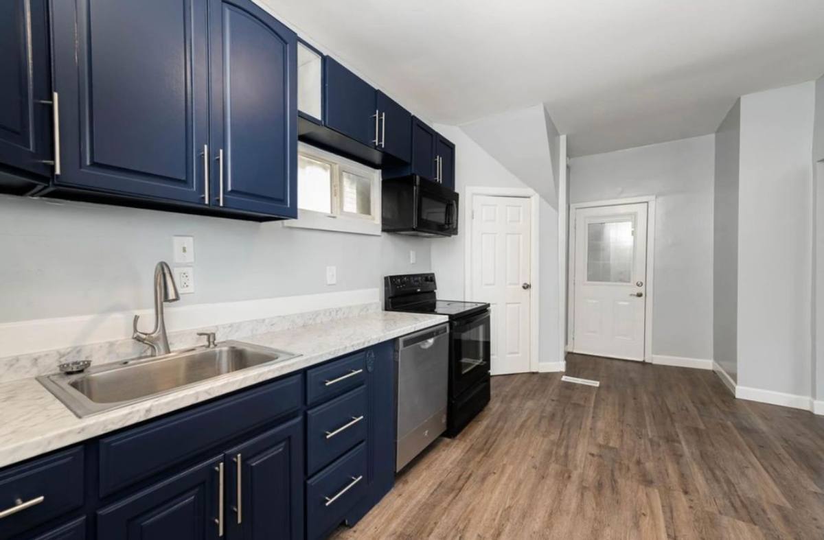 Apartment for rent at 1713 William Howard Taft Rd, Cincinnati, OH 45206
