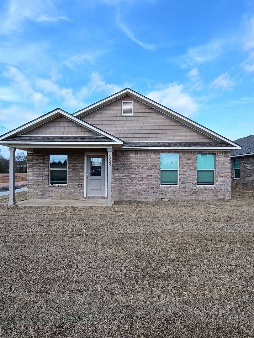 Apartment for rent at 5200-5226 So 33rd St, Fort Smith, AR 72903