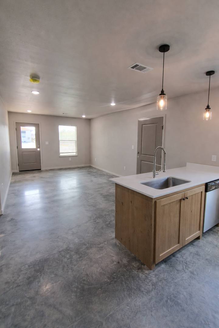 Apartment for rent at 5200-5226 So 33rd St, Fort Smith, AR 72903