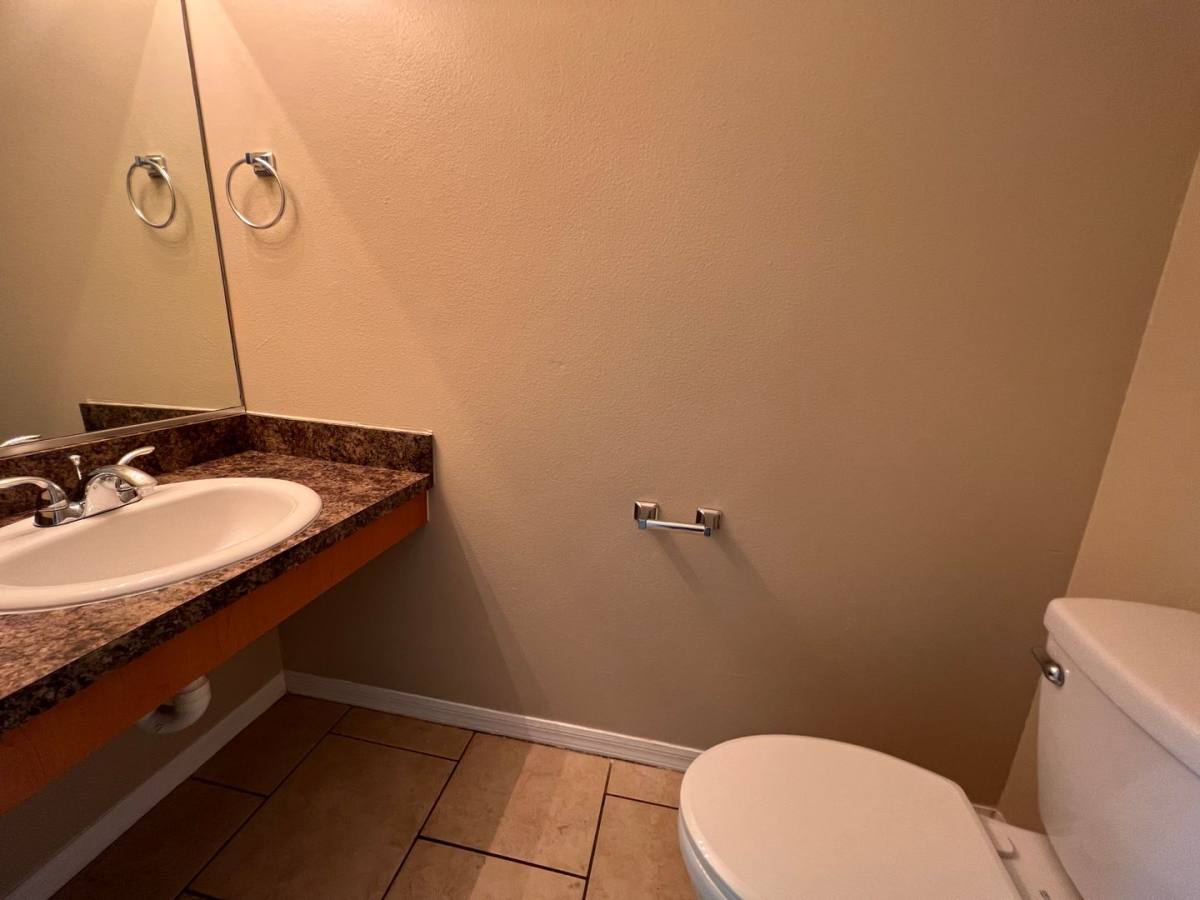 Apartment for rent at 1007 57th Ave W, Bradenton, FL 34207