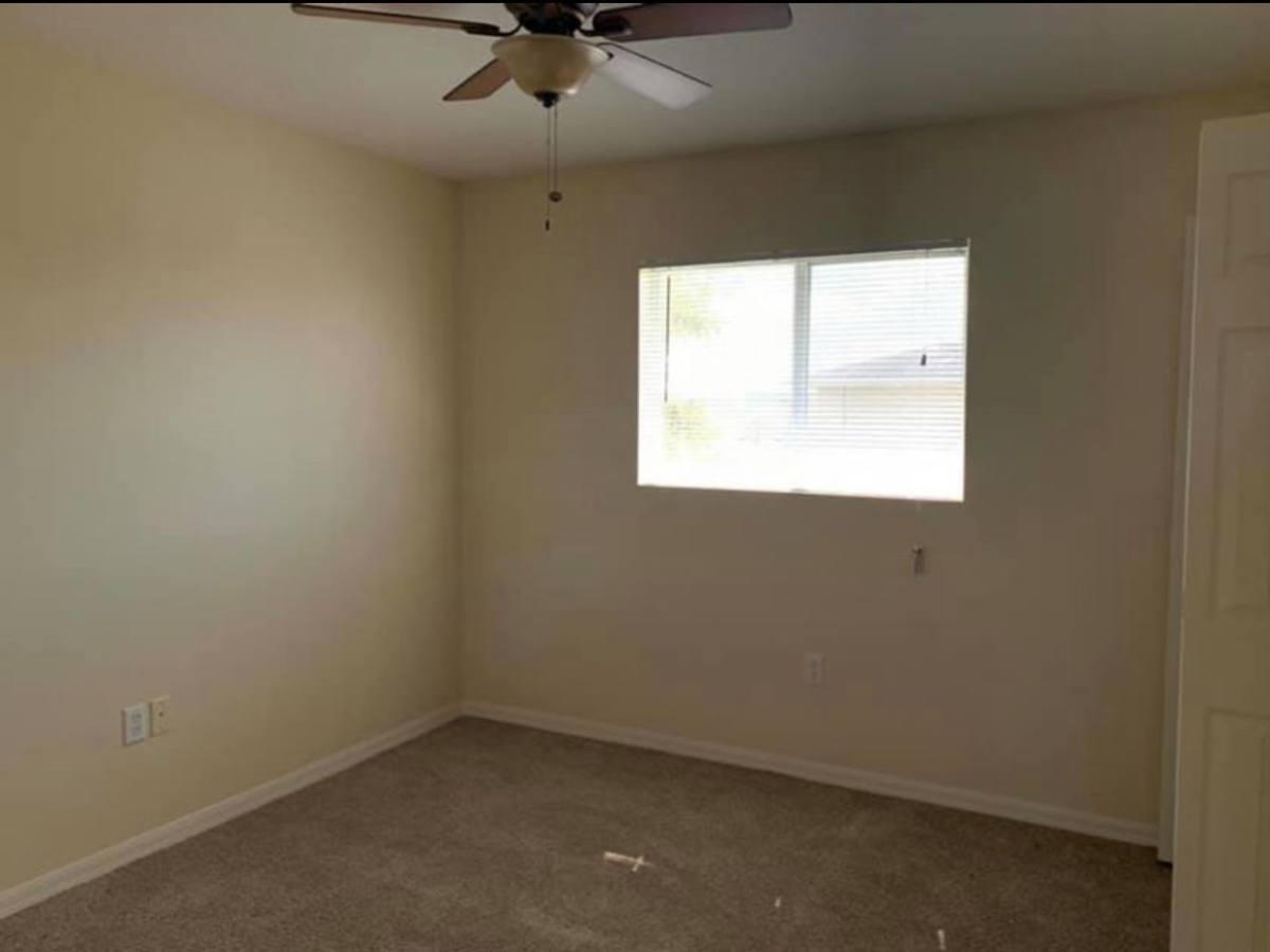 Apartment for rent at 1007 57th Ave W, Bradenton, FL 34207