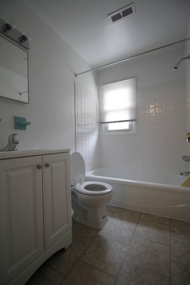 Apartment for rent at 300 W Adams Ave, Magnolia, NJ 08049