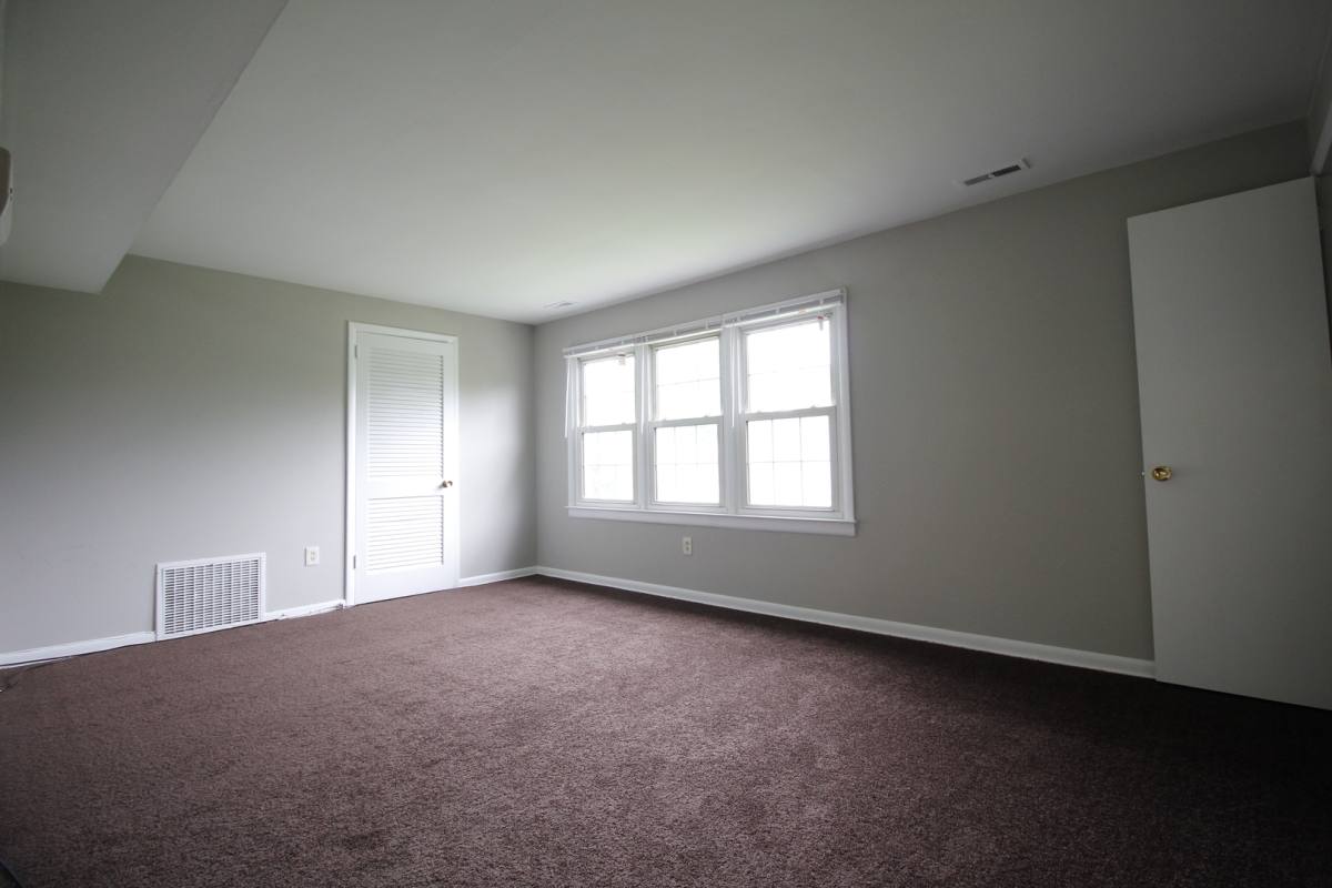 Apartment for rent at 300 W Adams Ave, Magnolia, NJ 08049